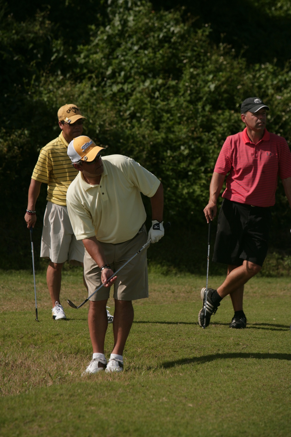 Golfers scramble for USO tournament