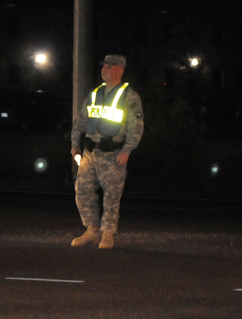 Bastogne MPs protect the streets at night