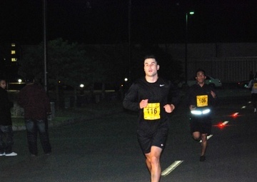 194th CSSB soldiers shadow Army Ten-Miler