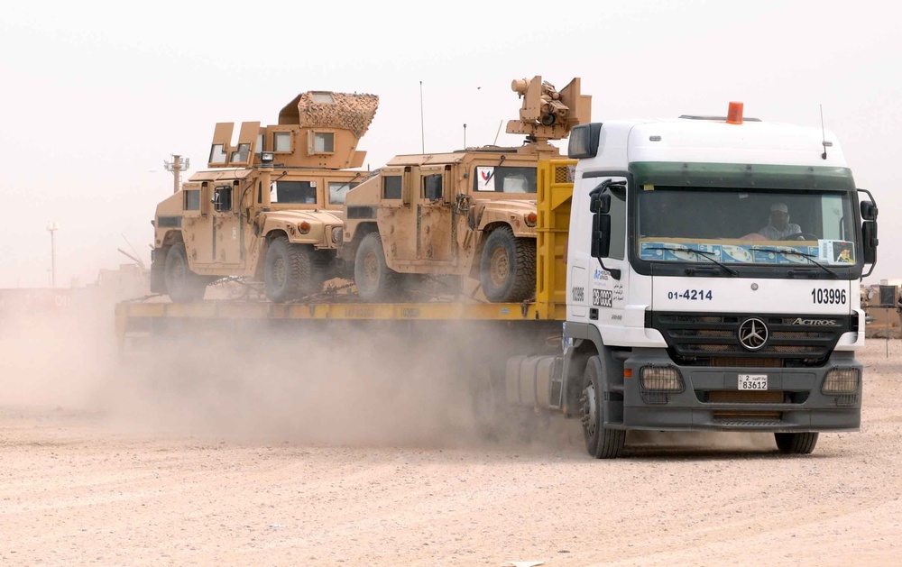 Convoys continue to leave Iraq