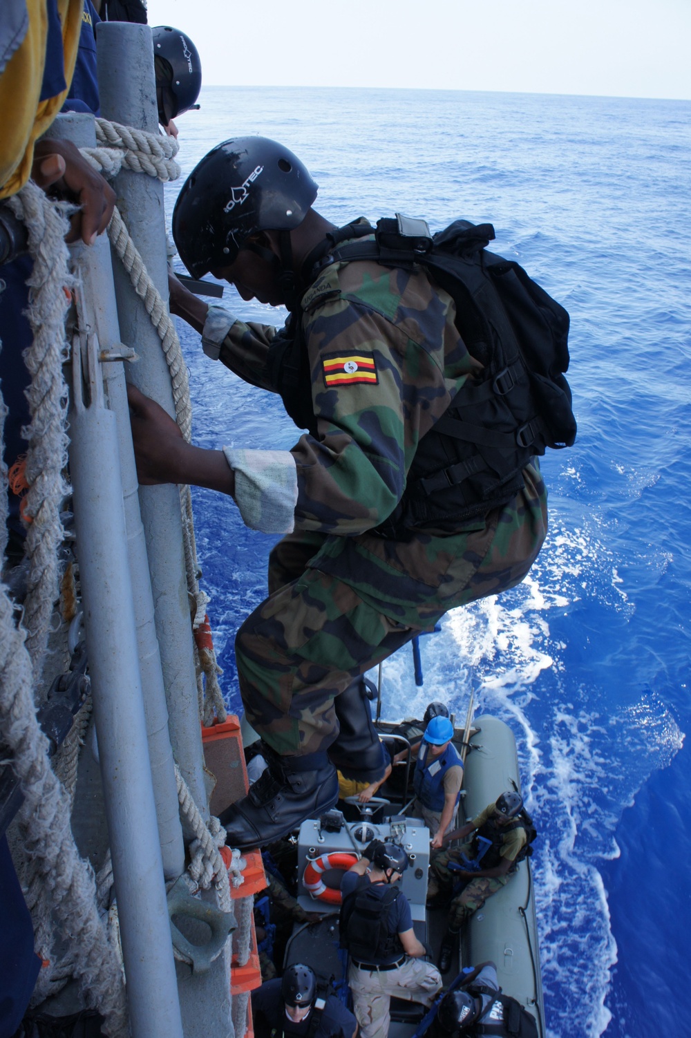 Samuel B. Roberts completes at sea exercise Cutlass Express