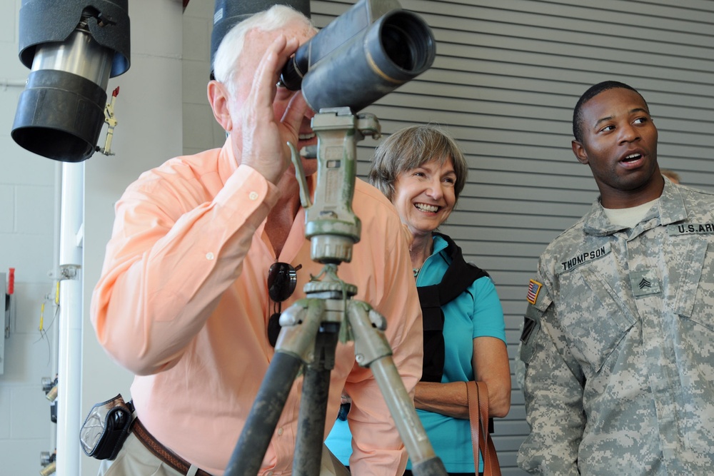 Vanguards thank residents of The Landings for Soldier support