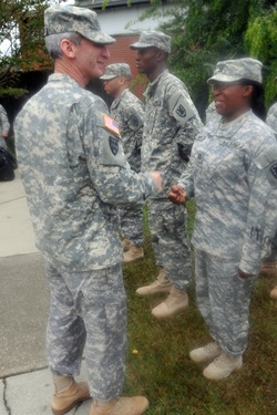 Lt. Gen. Bromberg, DCG, FORSCOM visits 7th Sustainment Brigade to discuss medical non-deployability of soldiers