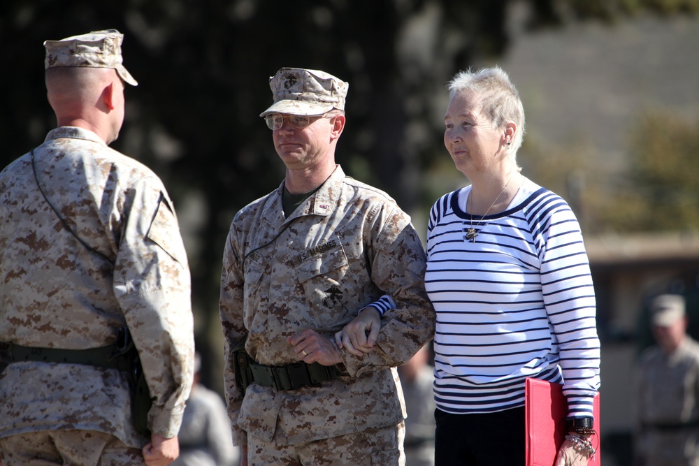 Ordnance Maintenance Company Marine retires after 30 years of service