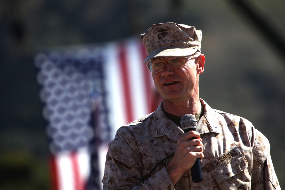 Ordnance Maintenance Company Marine retires after 30 years of service