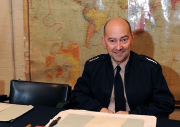 Adm. James G Stavridis visits Ministry of Defence (London)