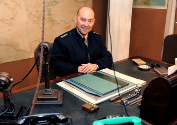 Adm. James G Stavridis visits Ministry of Defence (London)