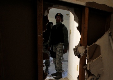 Joint Base Charleston Security Forces conduct Close Quarters Battle Training