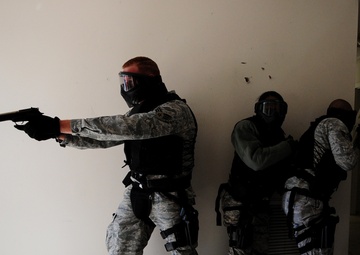 Joint Base Charleston Security Forces conduct Close Quarters Battle Training