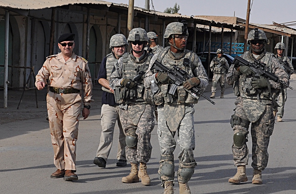 US Transition team leader, ‘Red Dragons’ support Samarra redevelopment