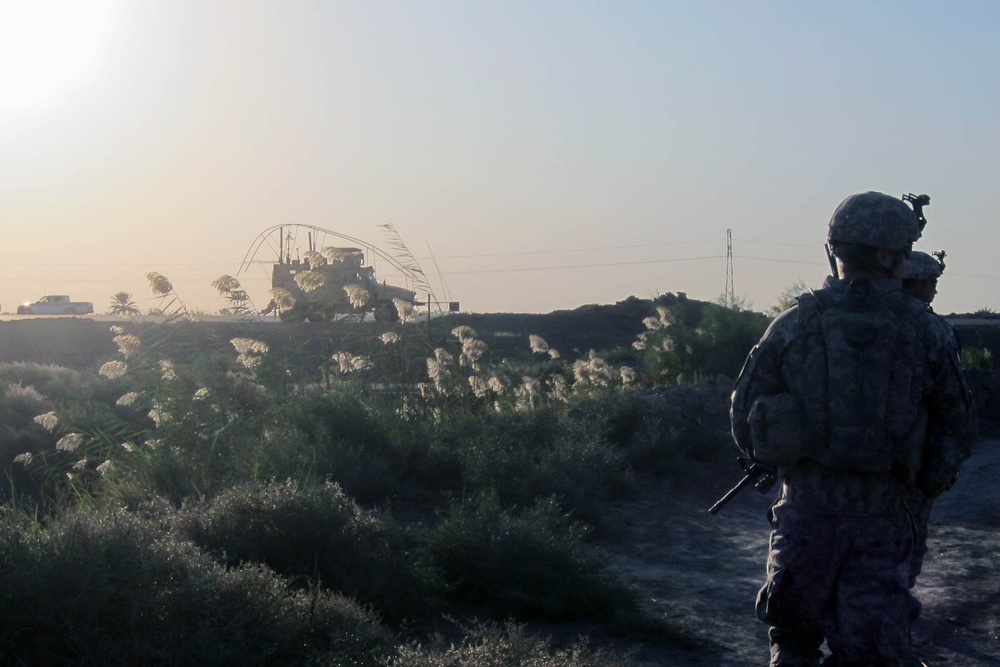 Bandog provides aid to local IPs