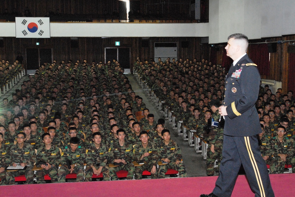 DVIDS - Images - Korean Army Academy visit [Image 8 of 8]