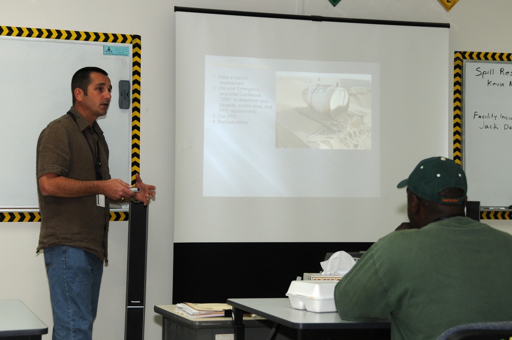 Service members, civilians learn to clean oil, gas spills