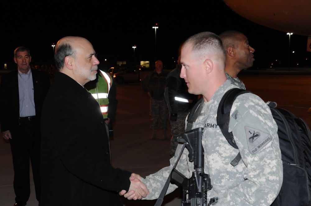 Bernake visits Fort Bliss