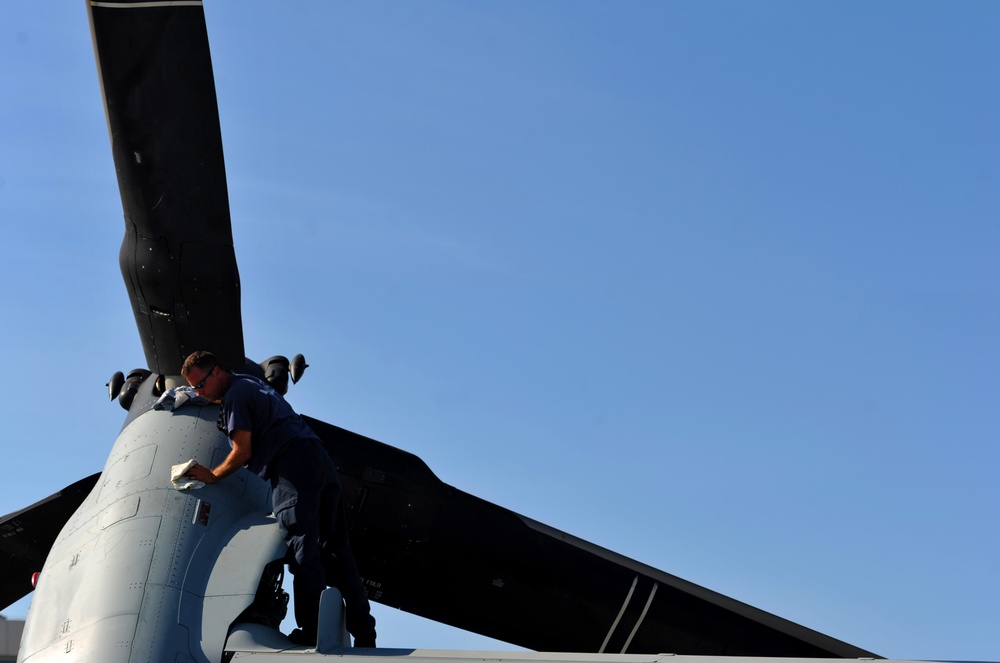 Dubai Airshow 2011