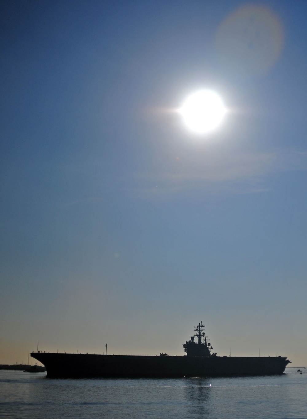 USS Ronald Reagan transits San Diego Bay