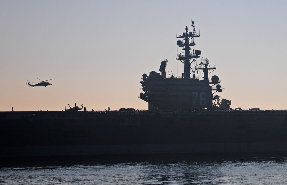 USS Ronald Reagan transits San Diego Bay