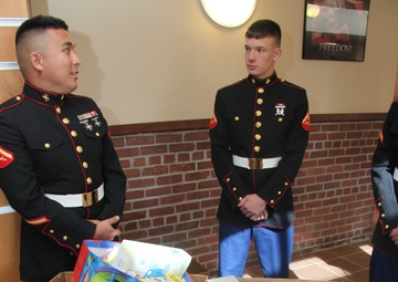 Best-selling author supports Cherry Point, Toys for Tots with book-signing event