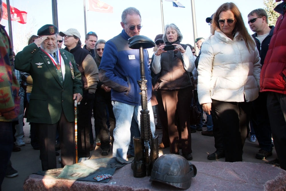 City unveils bronze battle cross for fallen hero