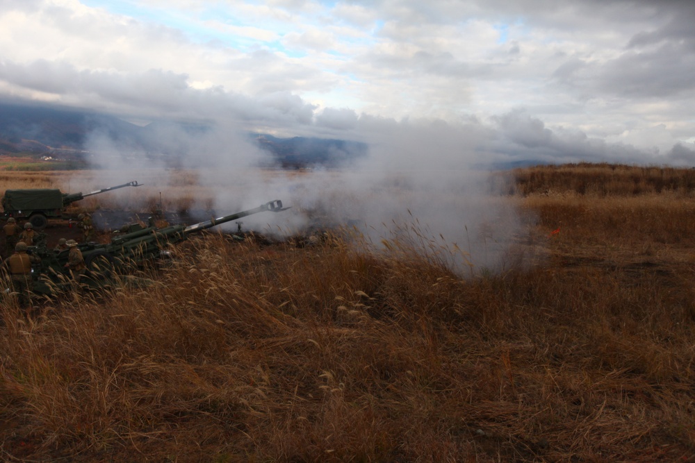 12th Marines conduct live-fire training during Artillery Relocation Training Program 11-3