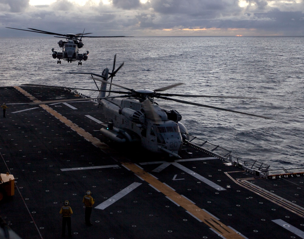 Marine Medium Helicopter Squadron 268 (Reinforced) in the Pacific Ocean