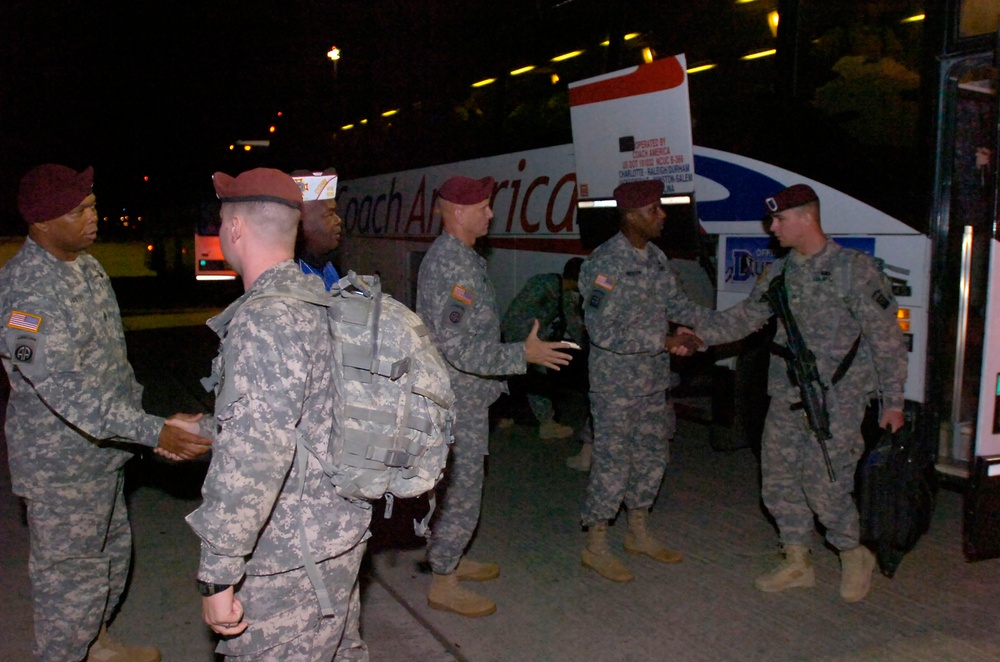 Last US Army Brigade in Baghdad paratroopers are welcomed home to Fort Bragg