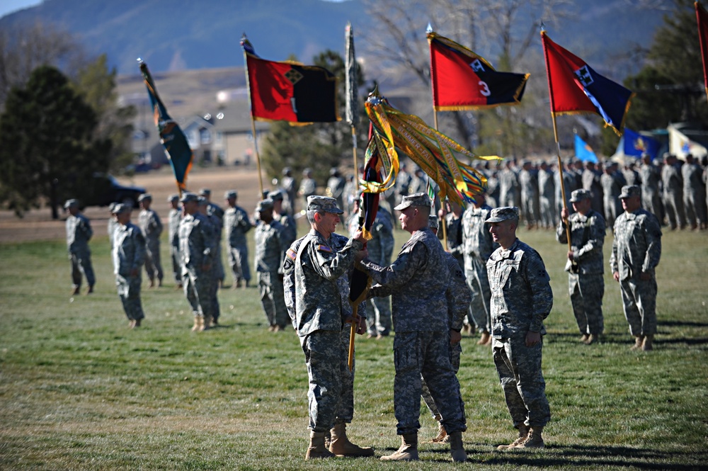 Fourth Infantry Division change of command