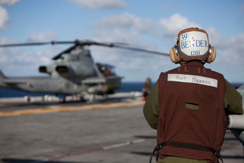 Marine Medium Helicopter Squadron 268 (Reinforced) in the Pacific Ocean