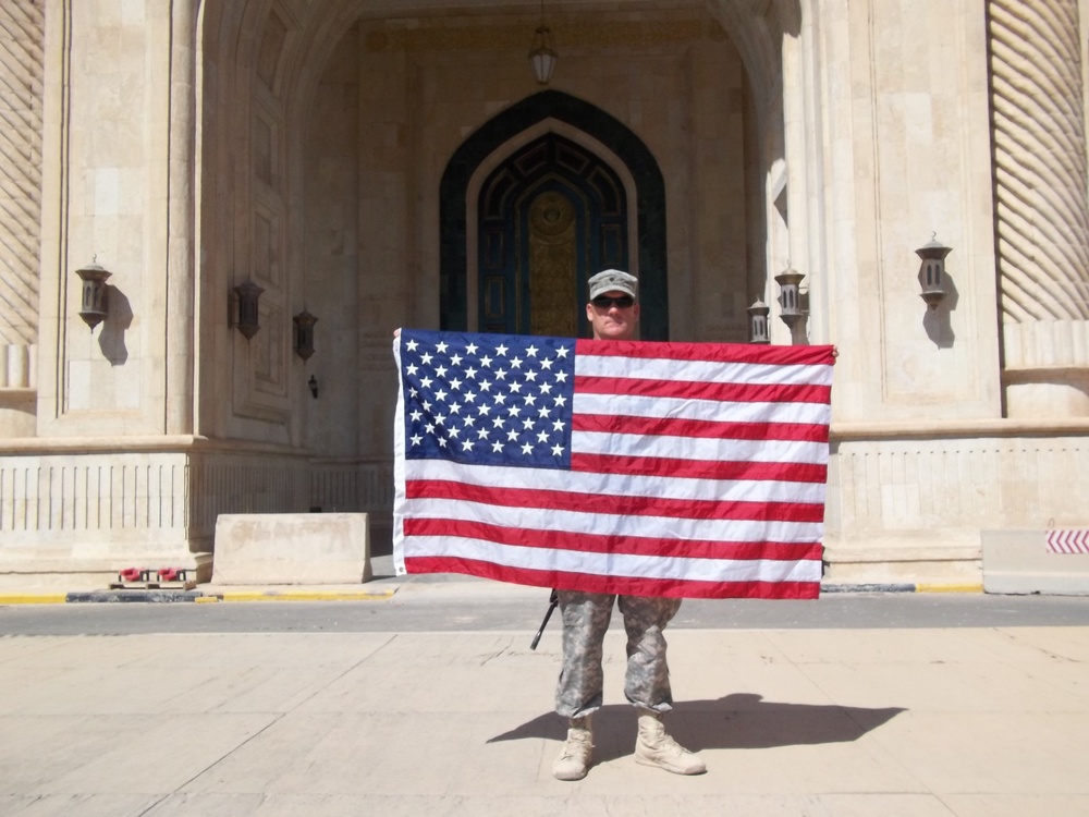 B Troop visits Saddam’s palace