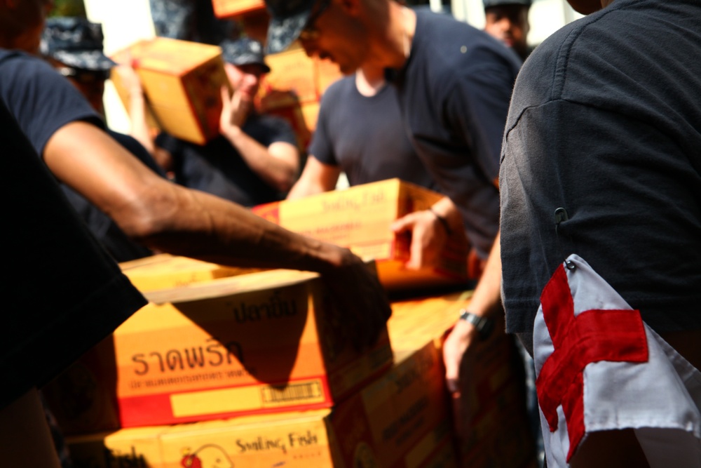 US Navy shows support with Red Cross
