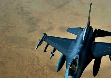 F-16 jets provide top cover in Iraq