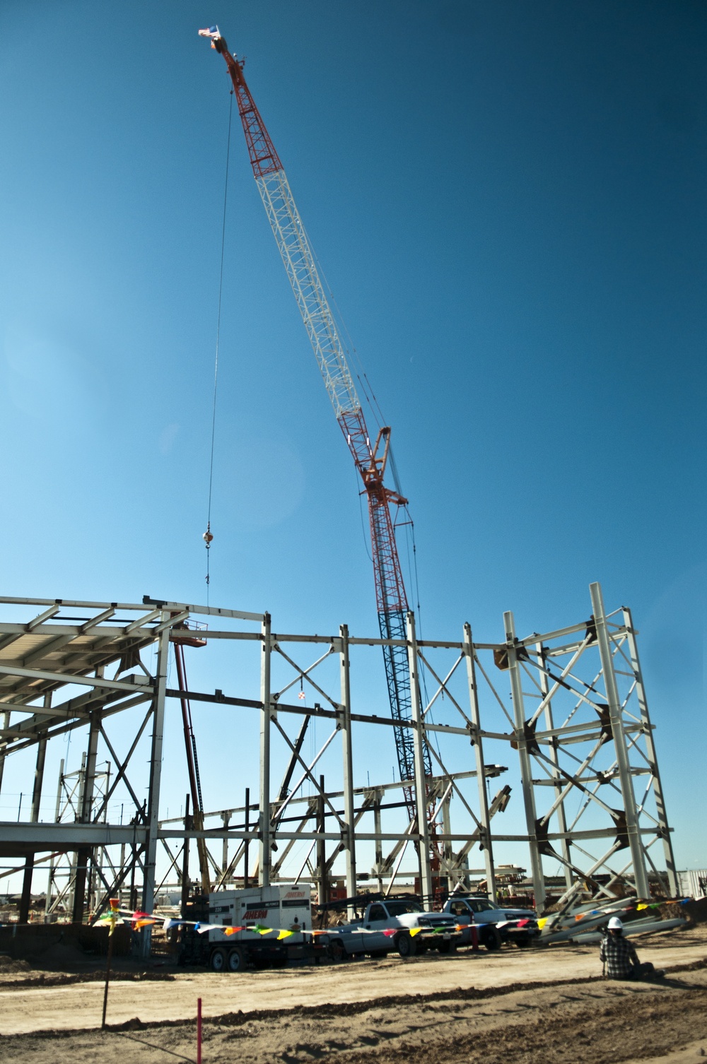 Yuma tops off new JSF hangar