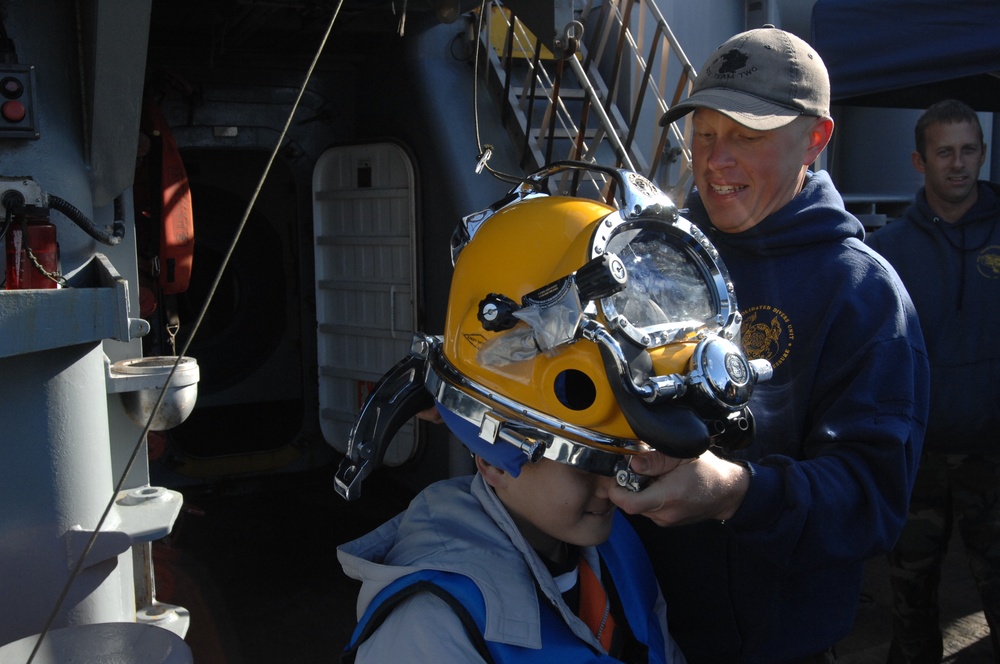 USNS Safeguard visits Onagawa, Japan