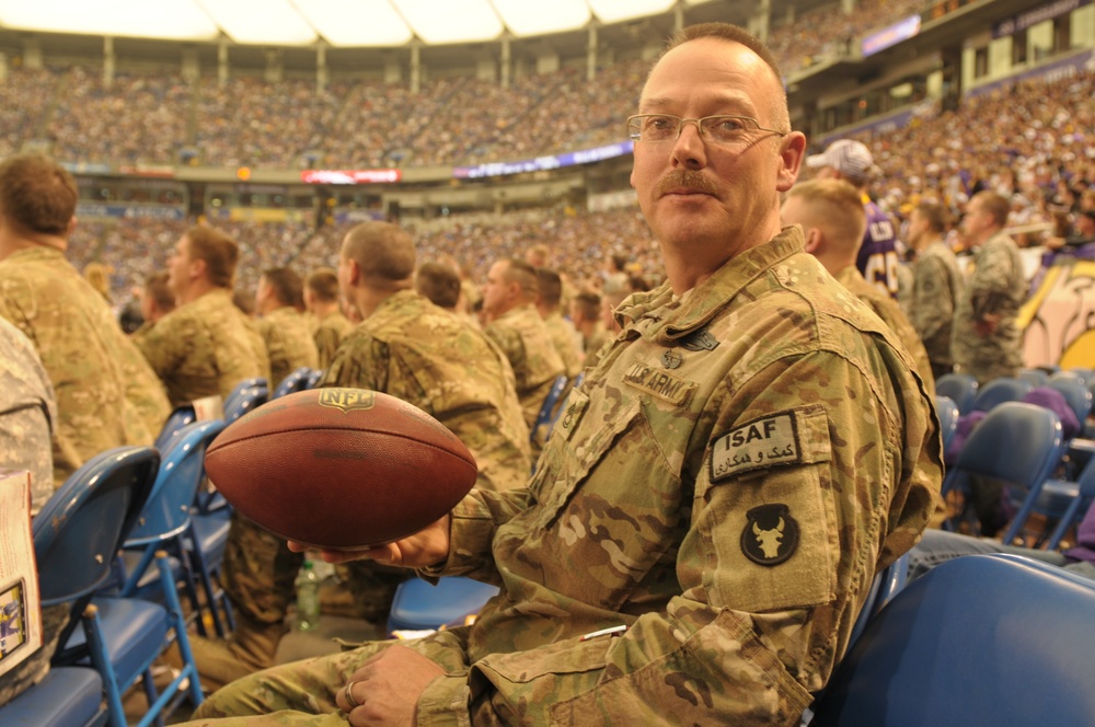 Vikes honor IANG soldiers during military appreciation game