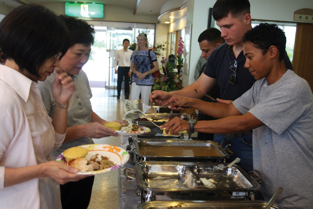 Marines serve local nursing home Thanksgiving dinner