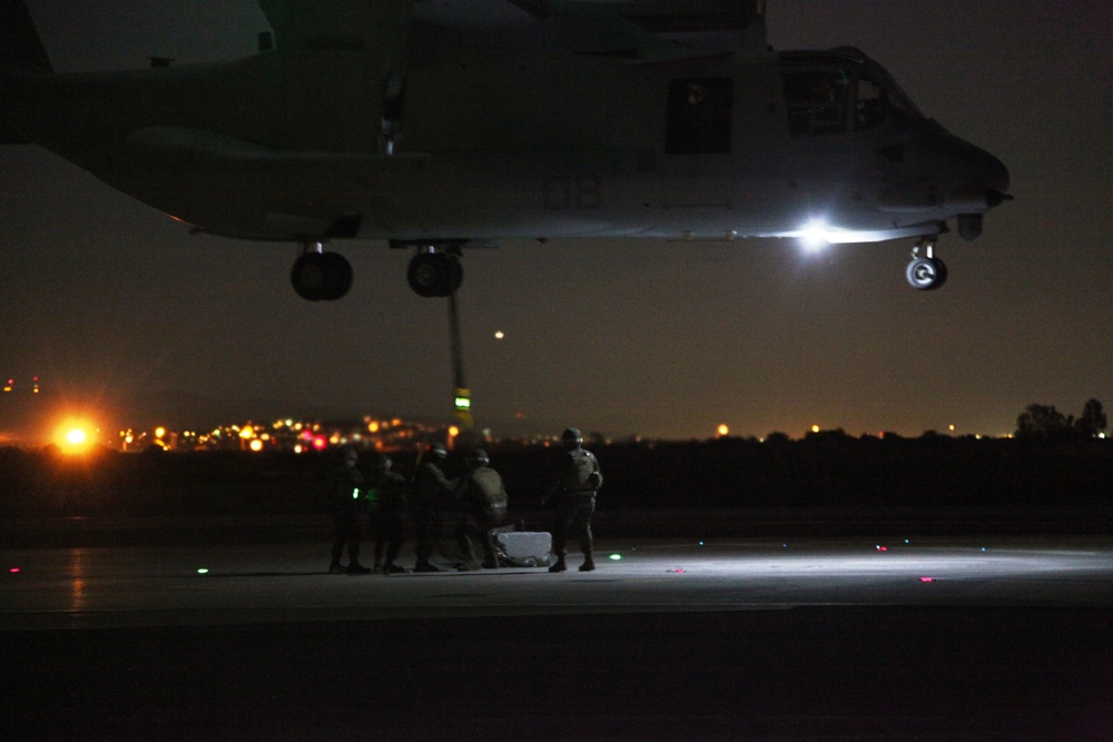 Braving a storm: Marines rig the Osprey