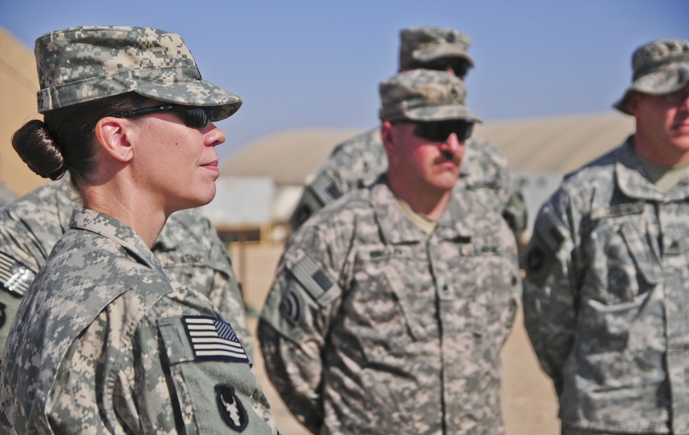 Sgt. Maj. Cynthia Kallberg visits 2-135 Infantry