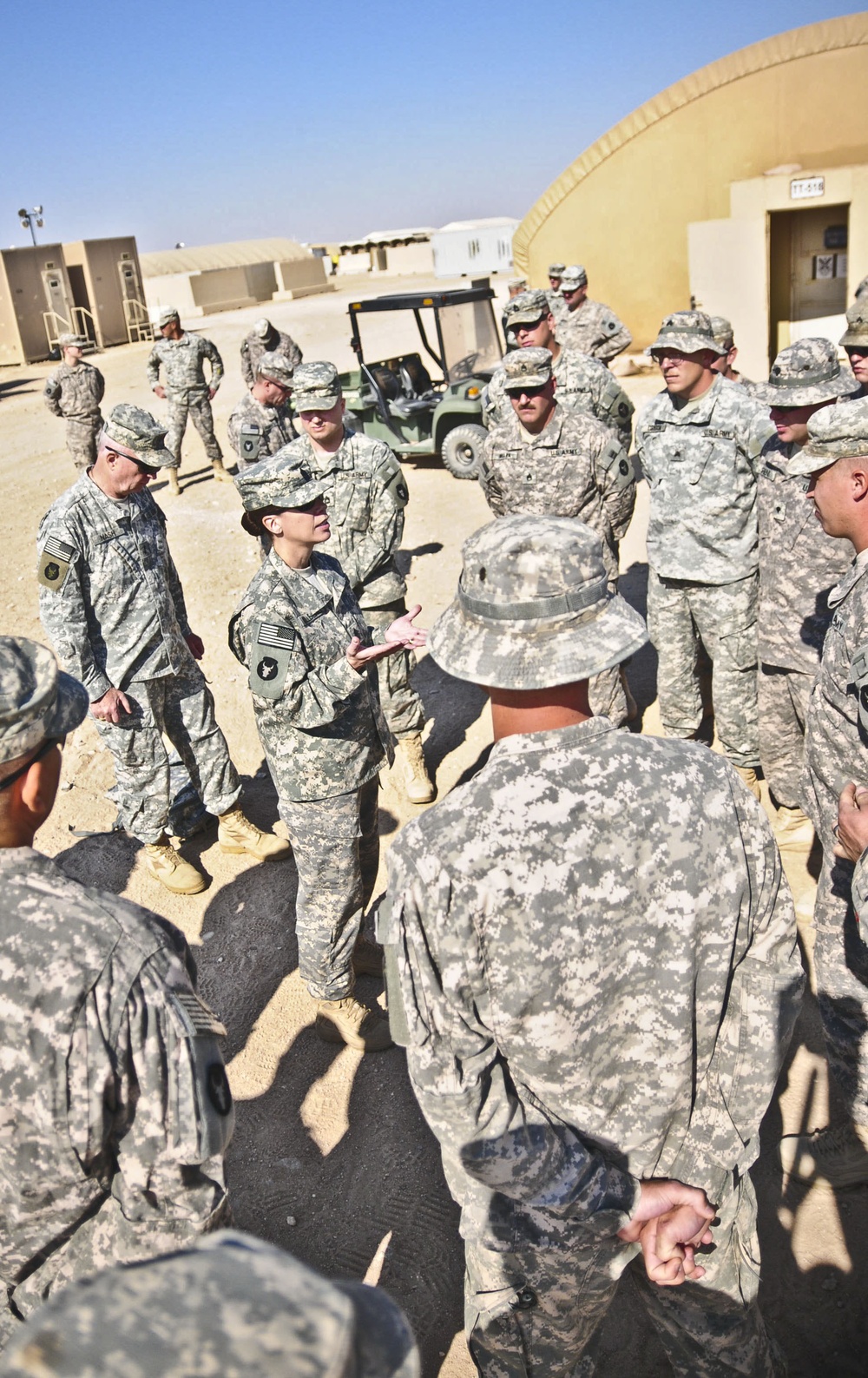 Sgt. Maj. Cynthia Kallberg visits 2-135 Infantry