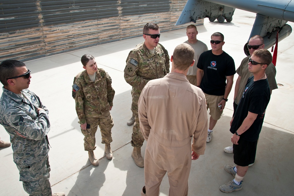 Wounded warriors tour A-10s