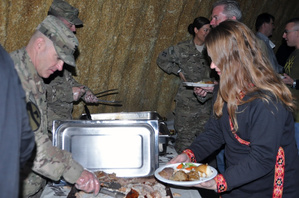 Martin issues Thanksgiving and Holiday message to troops, civilians and families of Afghanistan Engineer District-North