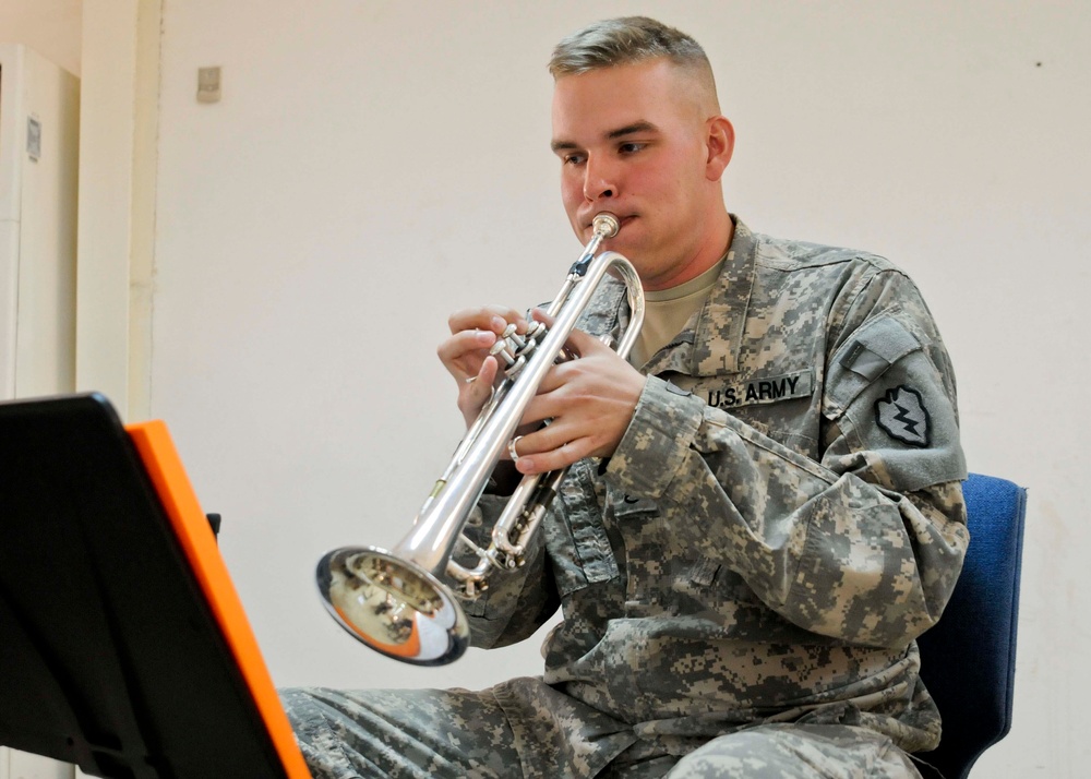 Adder celebrates Thanksgiving