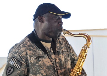 Adder celebrates Thanksgiving