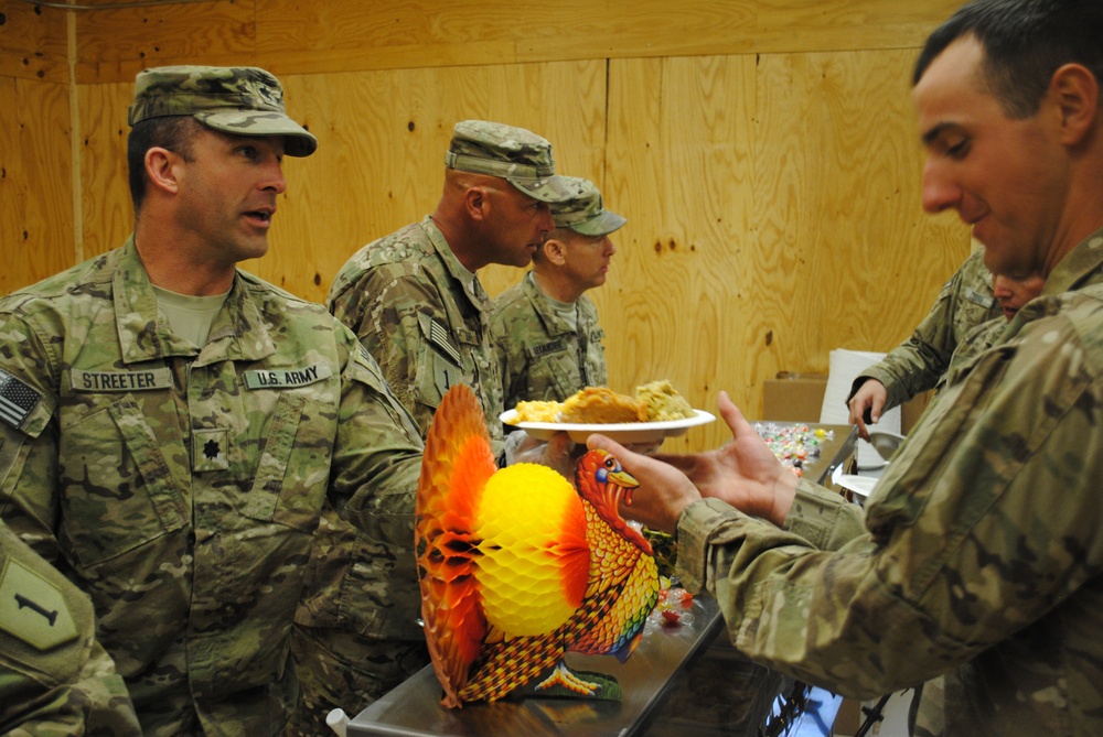 Duke troops celebrate downrange Thanksgiving