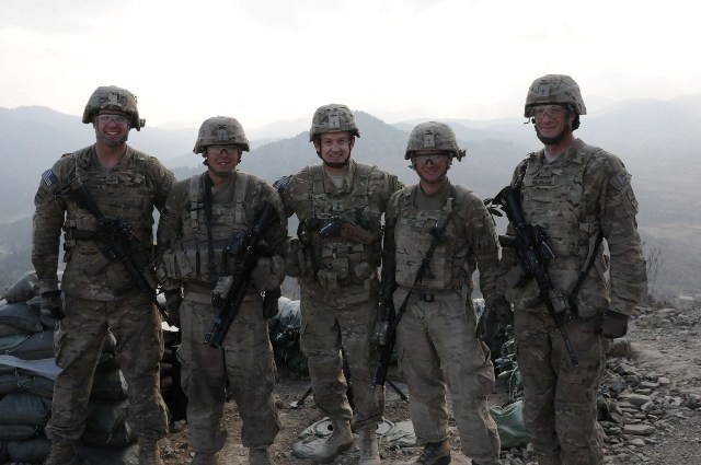 Allyn visits troops for Thanksgiving