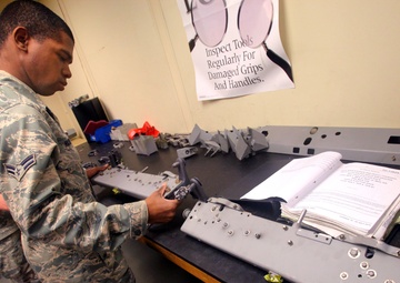 177th airmen at work