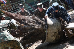 Thai, US military restore services