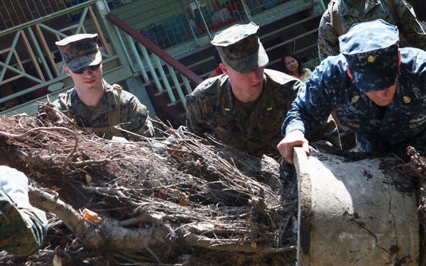 Thai, US military restore services