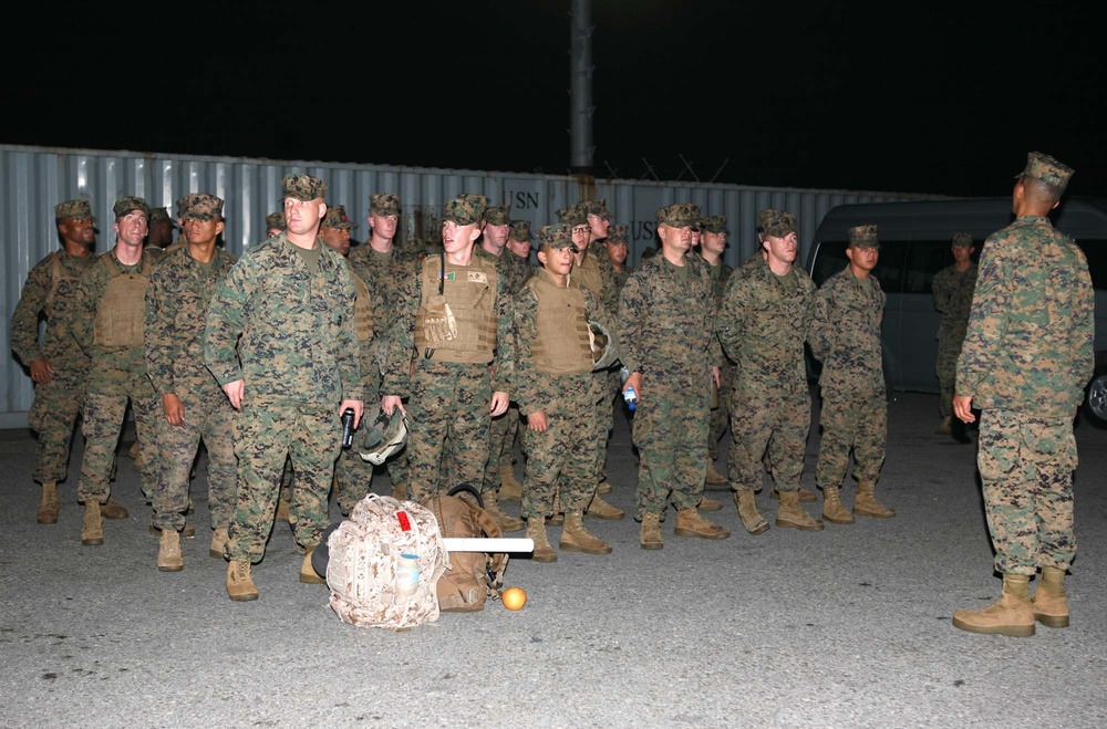 CLR-3, 9th ESB Marines depart to assist with flood relief efforts