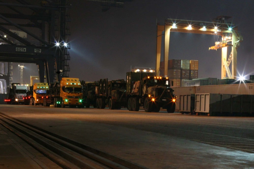 CLR-3, 9th ESB Marines depart to assist with flood relief efforts