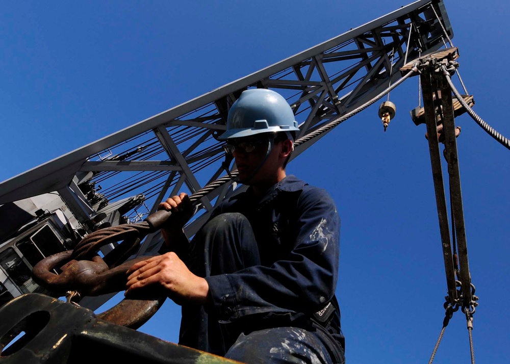 CLR-3, 9th ESB Marines depart to assist with flood relief efforts